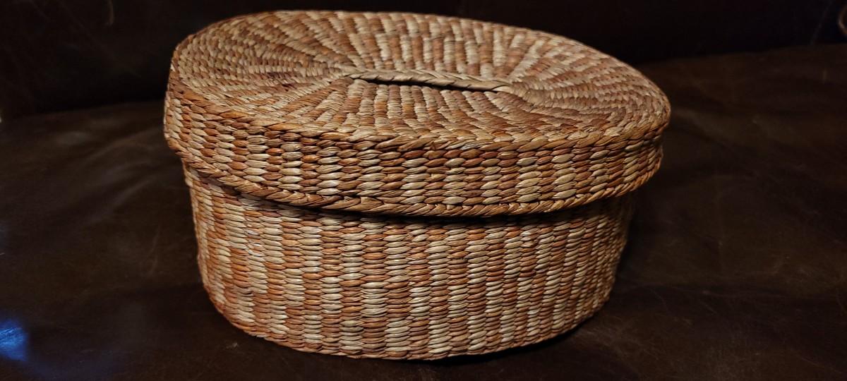 Lot 113 Vintage Native American Woven Basket with Lid