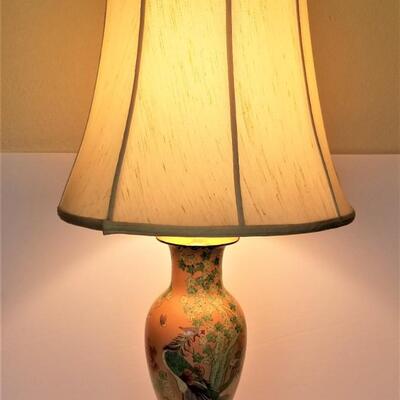 Lot #17 Vintage Ceramic Table Lamp - Asian Motif - works