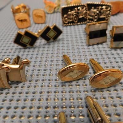 Vintage Cuff Link Collection ALL PAIRS FOR ONE BID! Cufflinks
