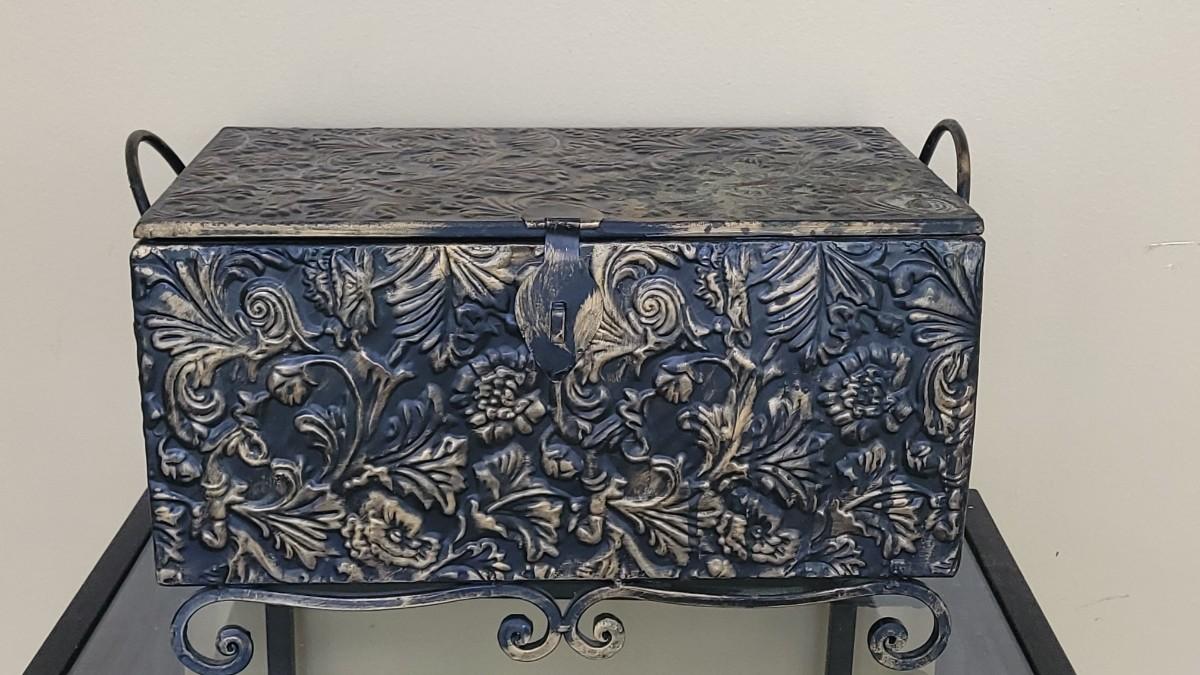 Lot 178 Metal Decorative Box