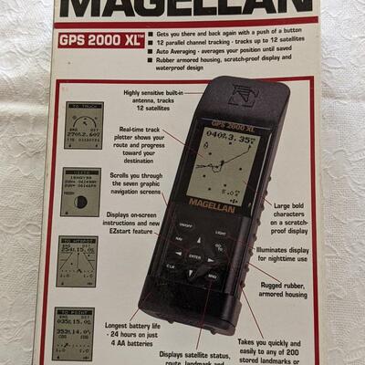 Magellan GPS 2000 Satellite Navigator