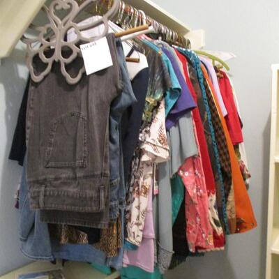 Ladie's Clothing