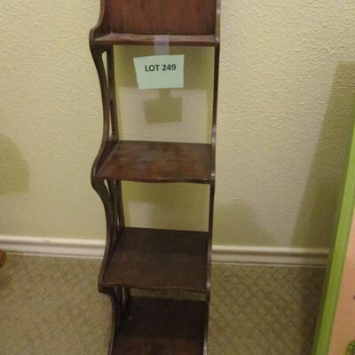 KnickKnack Shelf