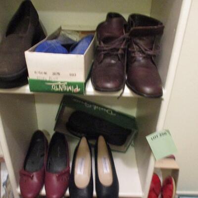 Ladie's Shoes