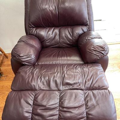Lot 113 Vintage Leather Recliner Wine Color 41H x 38W x 36D