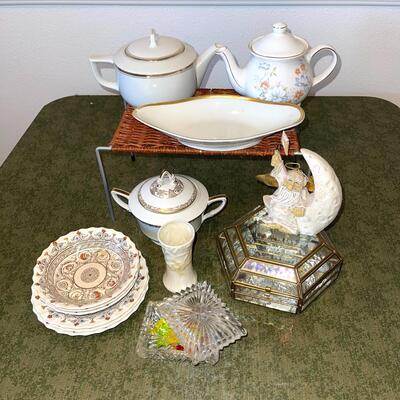 Lot 122 Home Decor Group  Teapots Dresser Box Spode Florence Bowls Candy Box