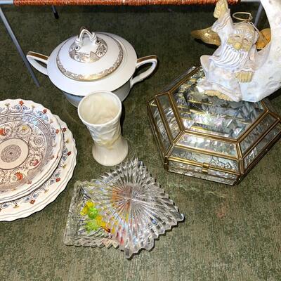 Lot 122 Home Decor Group  Teapots Dresser Box Spode Florence Bowls Candy Box