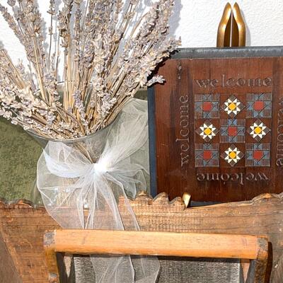Lot 128 Rustic Group Wooden Trays Coffee Grinder, Welcome Trivet Dried Heather