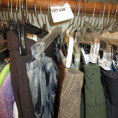 Ladies Clothing/Belts/Scarves