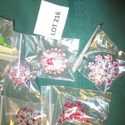 Brooches/Pins