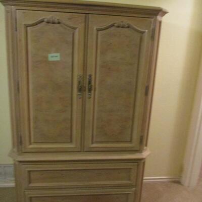 Thomasville Armoire