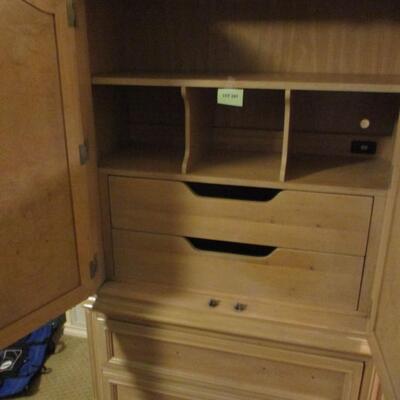 Thomasville Armoire