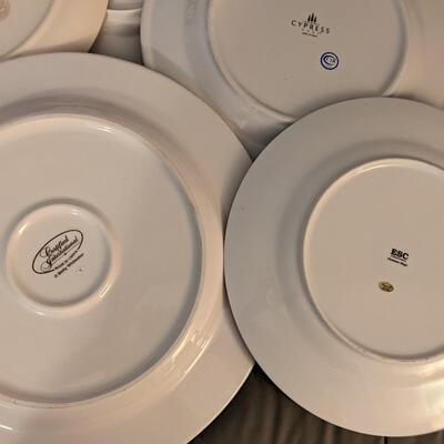 Nice Collection of Quality Christmas Plates