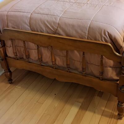 Well Made Maple Twin Bed, Includes Bedding and Mattresses