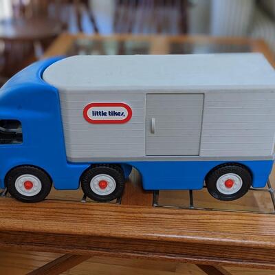 Vintage Little Tikes 23” Blue Semi Truck Heavy Haulers Ride On Tractor Trailer