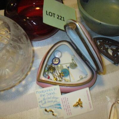 Decor, Sad iron Trivet