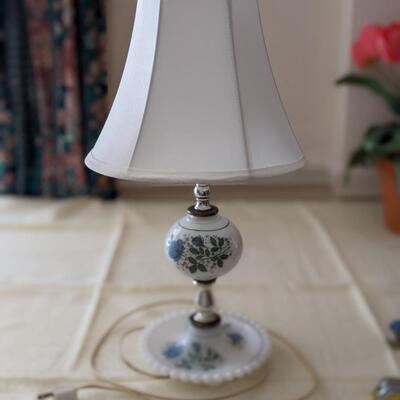 Adorable Vintage Blue, Milk Glass Lamp