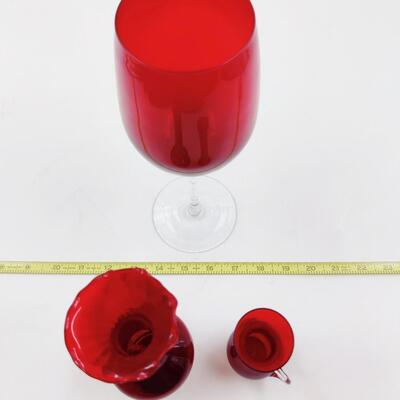 RADIANT RED VASE WINE GLASS LOT