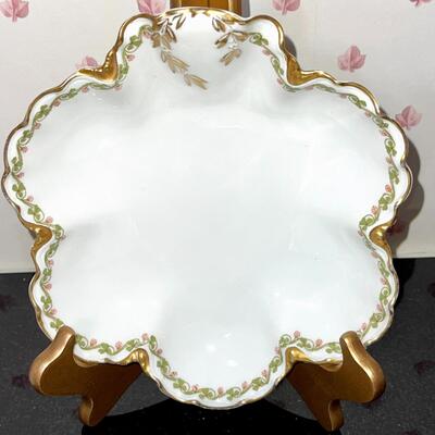 LOT 147  ANTIQUE HAVILAND LIMOGES DISHES FRANCE