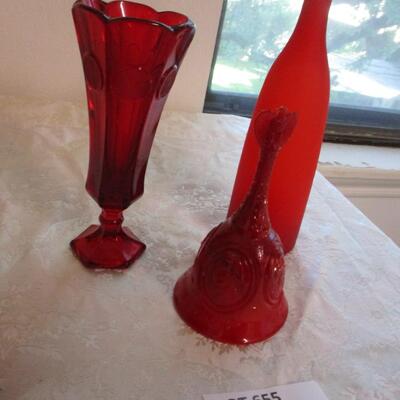 Fenton Candy Dish/Fostoria Vase