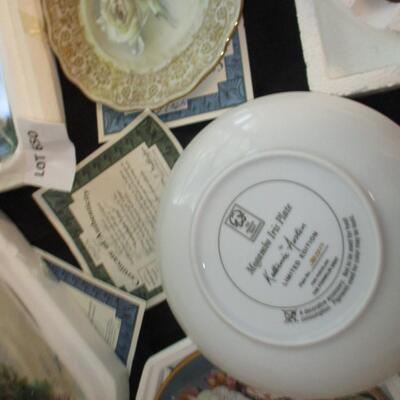 Bradford Exchange Decorative Collector Plates