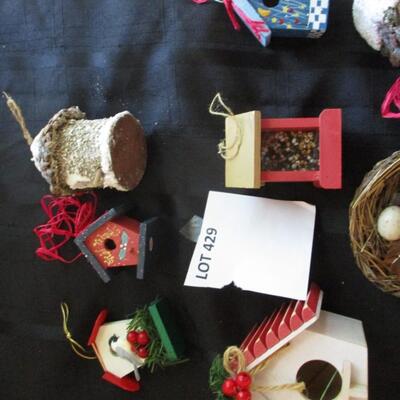 Mini birdhouses