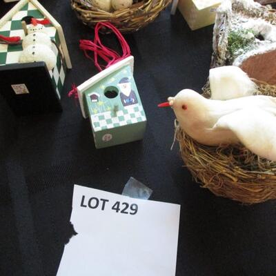 Mini birdhouses