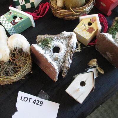 Mini birdhouses