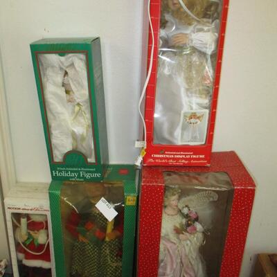 Lighted Animated Christmas Figures