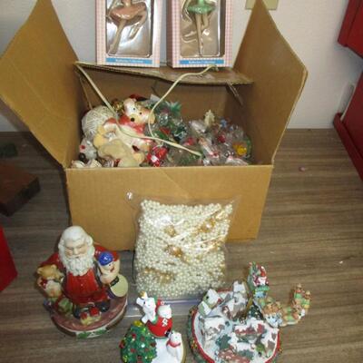 Musical Box, ornaments