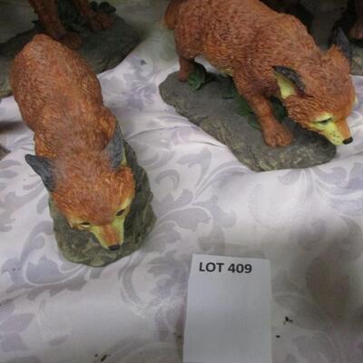 Fox & Cub Statues