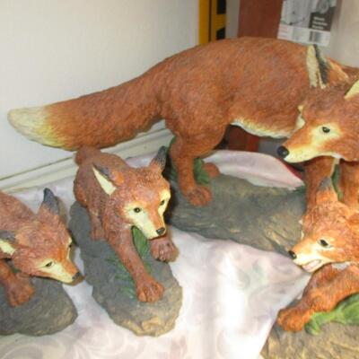 Fox & Cub Statues