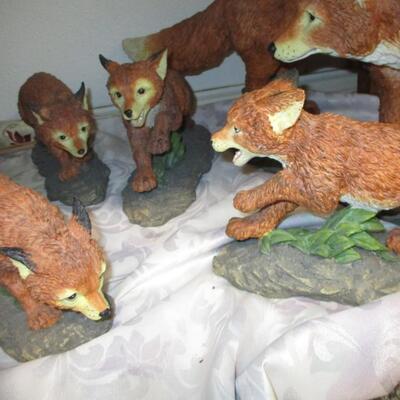 Fox & Cub Statues