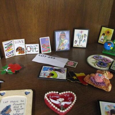 Miscellanewos Home Decor/Magnets