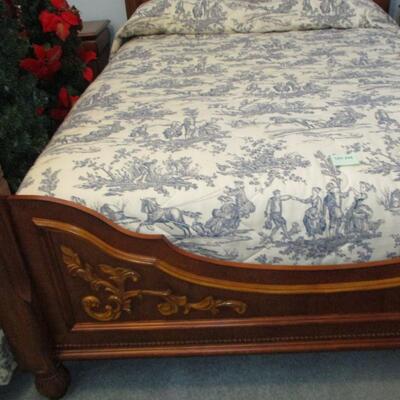 Thomasvile Queen Bed