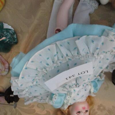 Dolls and angel figurines