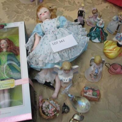 Dolls and angel figurines