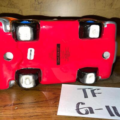 M&M Ceramic Car