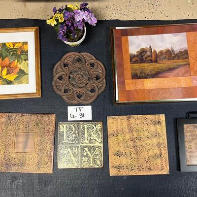 Wall decor