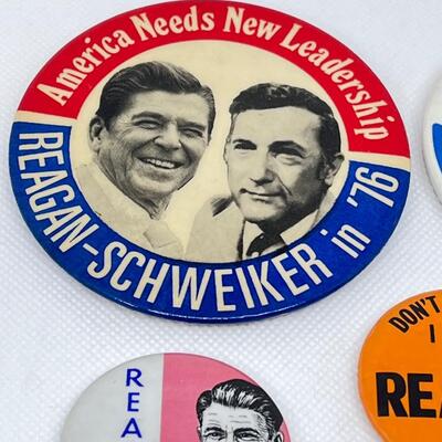 LOT 6: Presidential Campaign Political Pins, Buttons - Ronald Reagan