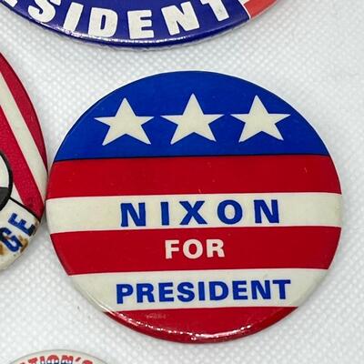 LOT 24: Richard Nixon Political Campaign Buttons, Pins