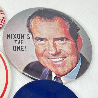 LOT 27: Richard Nixon Campaign Slogan Political Buttons