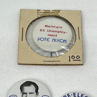 LOT 37: Richard Nixon 1972 Presidential Campaign Buttons, Pins