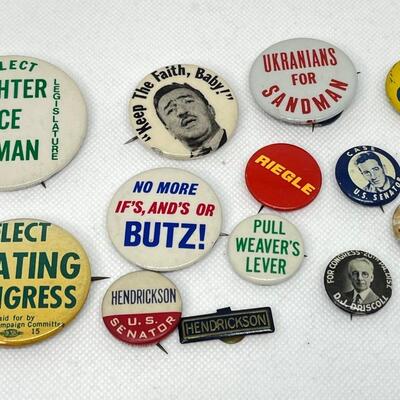LOT 39: Congressional Races Political Campaign Pins, Buttons