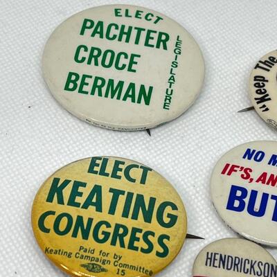 LOT 39: Congressional Races Political Campaign Pins, Buttons