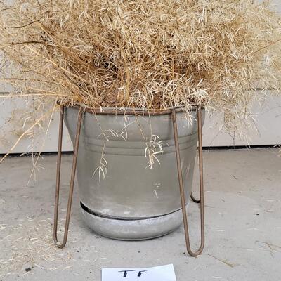 Planter with Stand