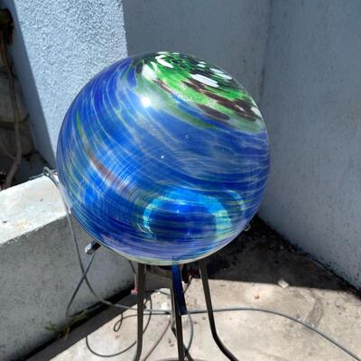 LOT 158  GARDEN GAZING BALL METAL STAND