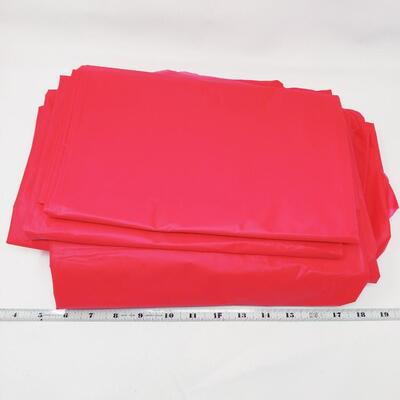 HANDY RED VINYL TABLE COVERS 12PC