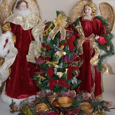 PAIR OF THE PORCELAIN FACE HOLIDAY DRESSED ANGELS OF 28