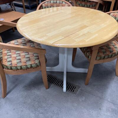 S13-Dropleaf table with three chairs